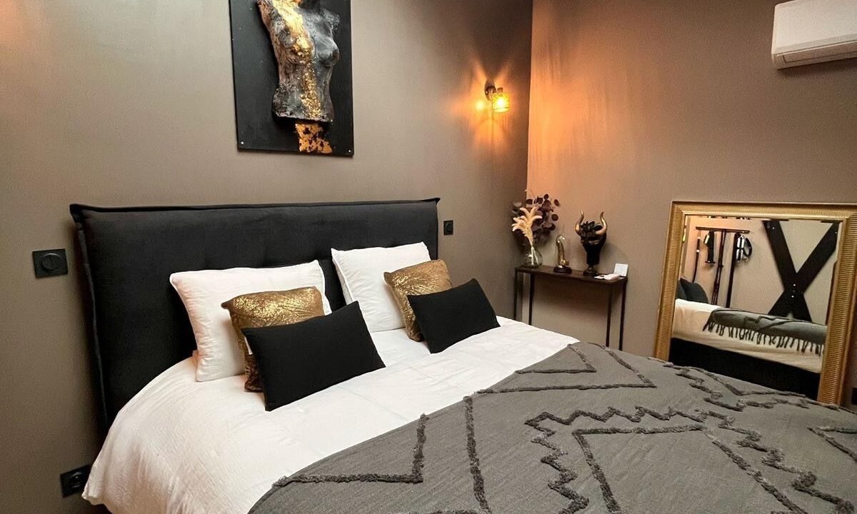 Photo of Bedroom in Montauban