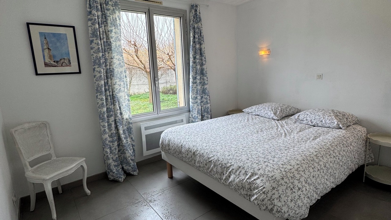 Photo of Bedroom in Loriol-du-Comtat