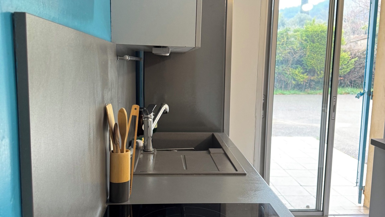 Photo of Kitchen in Loriol-du-Comtat
