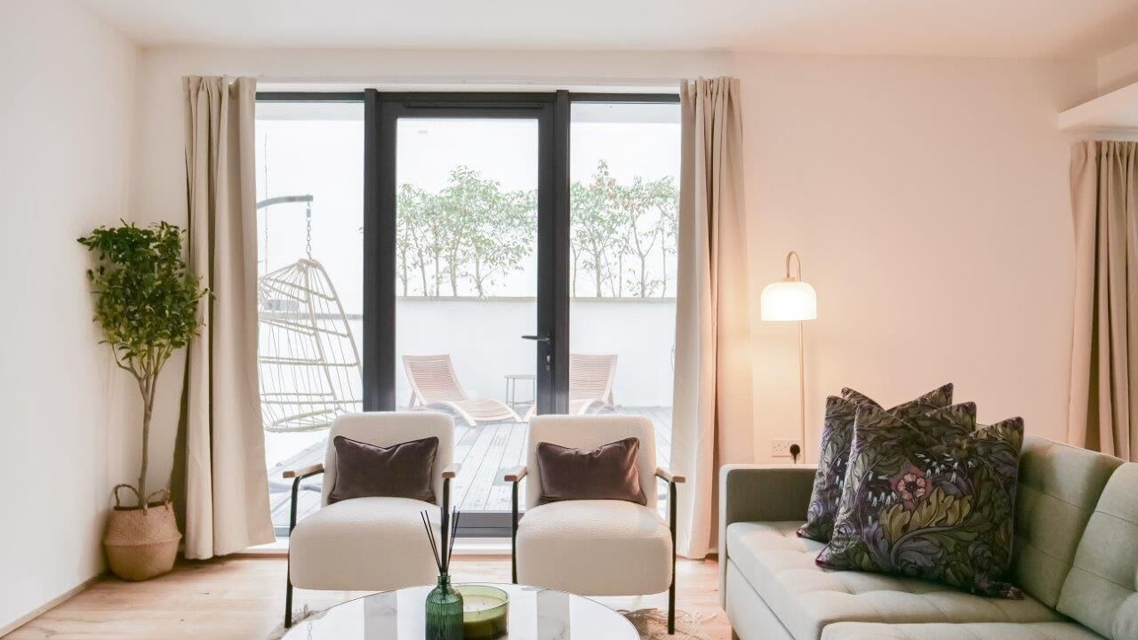 Photo of Livingroom in North Kensington