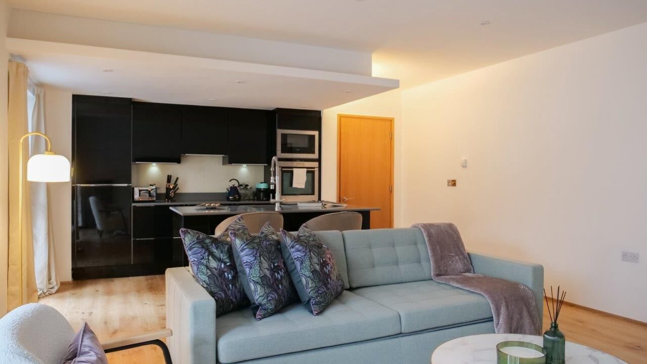 Photo of Livingroom in North Kensington