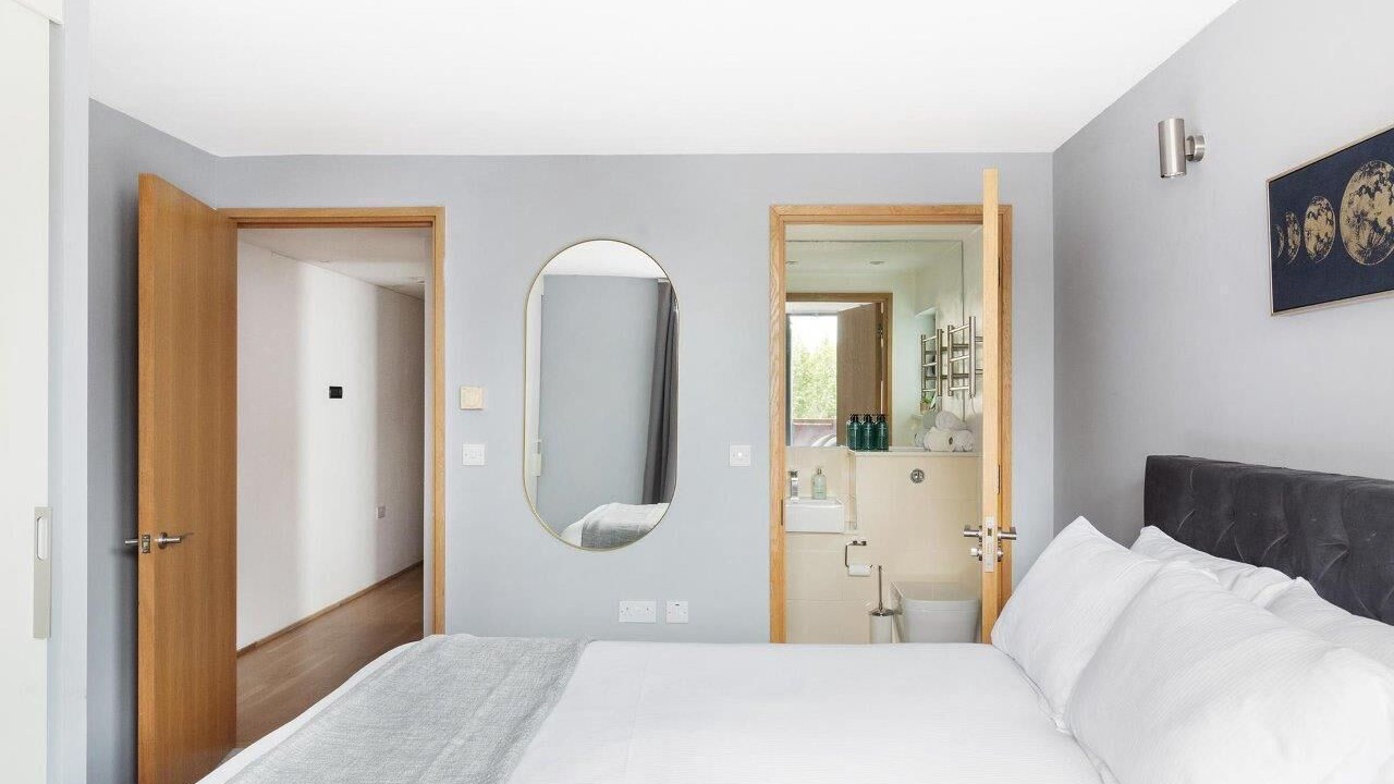 Photo of Bedroom in North Kensington