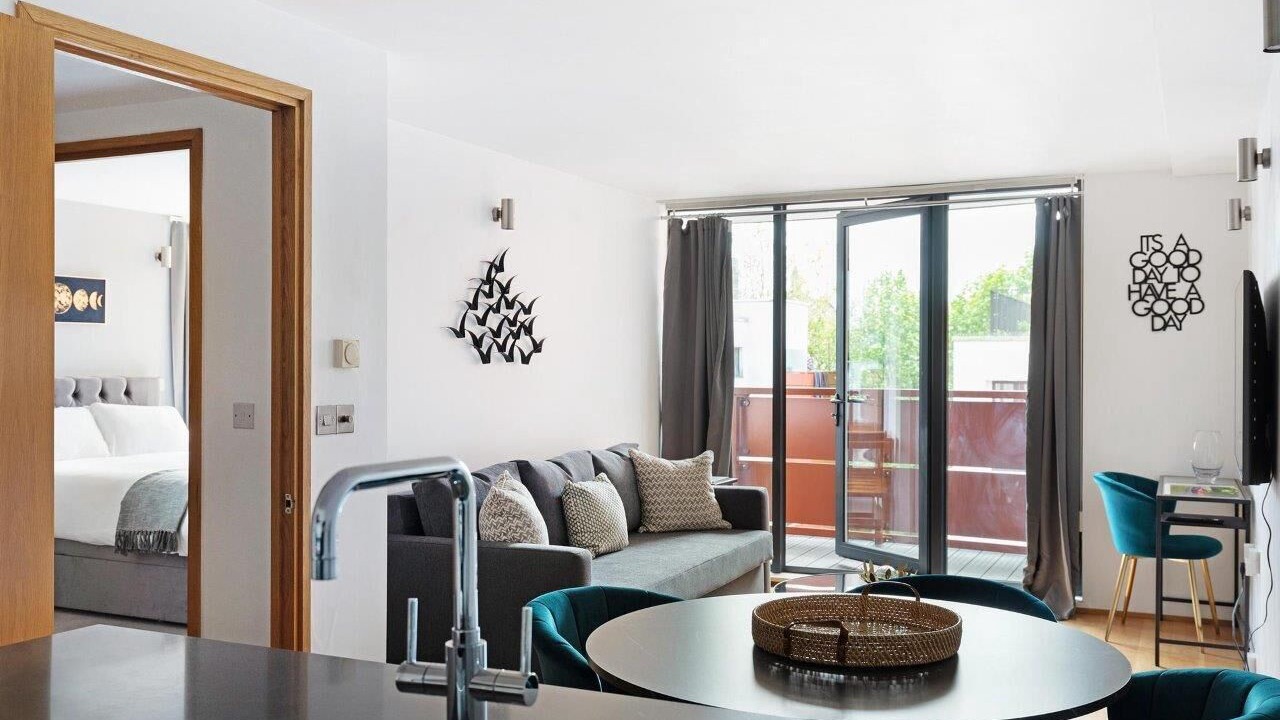 Photo of Livingroom in North Kensington