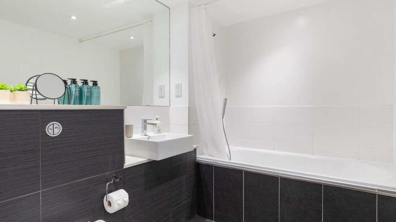 Photo of Bathroom in North Kensington