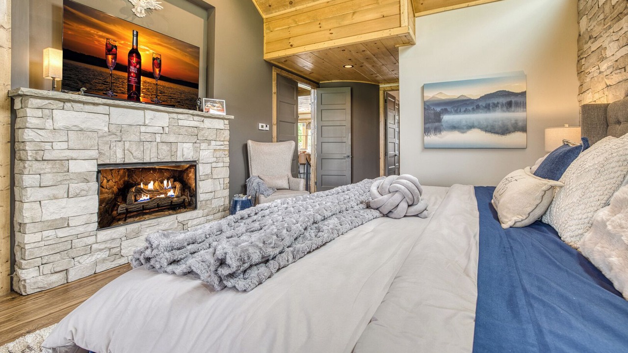 Photo of Livingroom in Ellijay