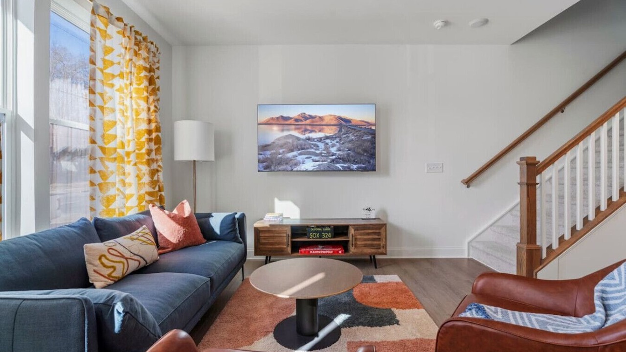 Photo of Livingroom in Downtown