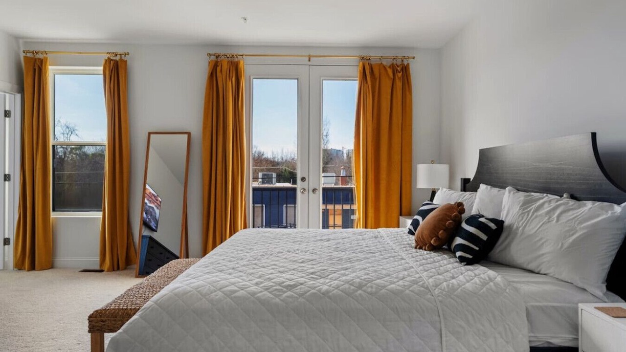 Photo of Bedroom in Downtown