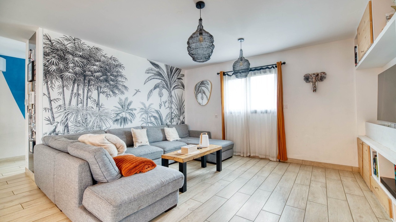 Photo of Livingroom in Gragnague