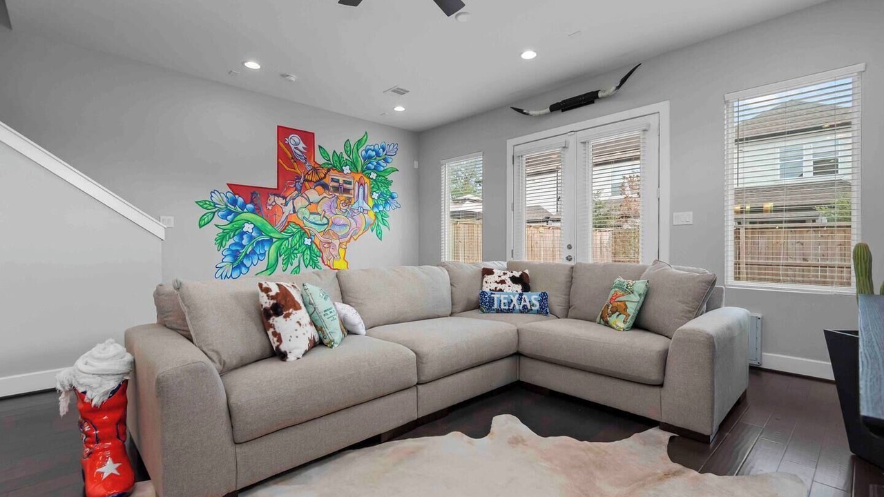 Photo of Livingroom in Greater East End