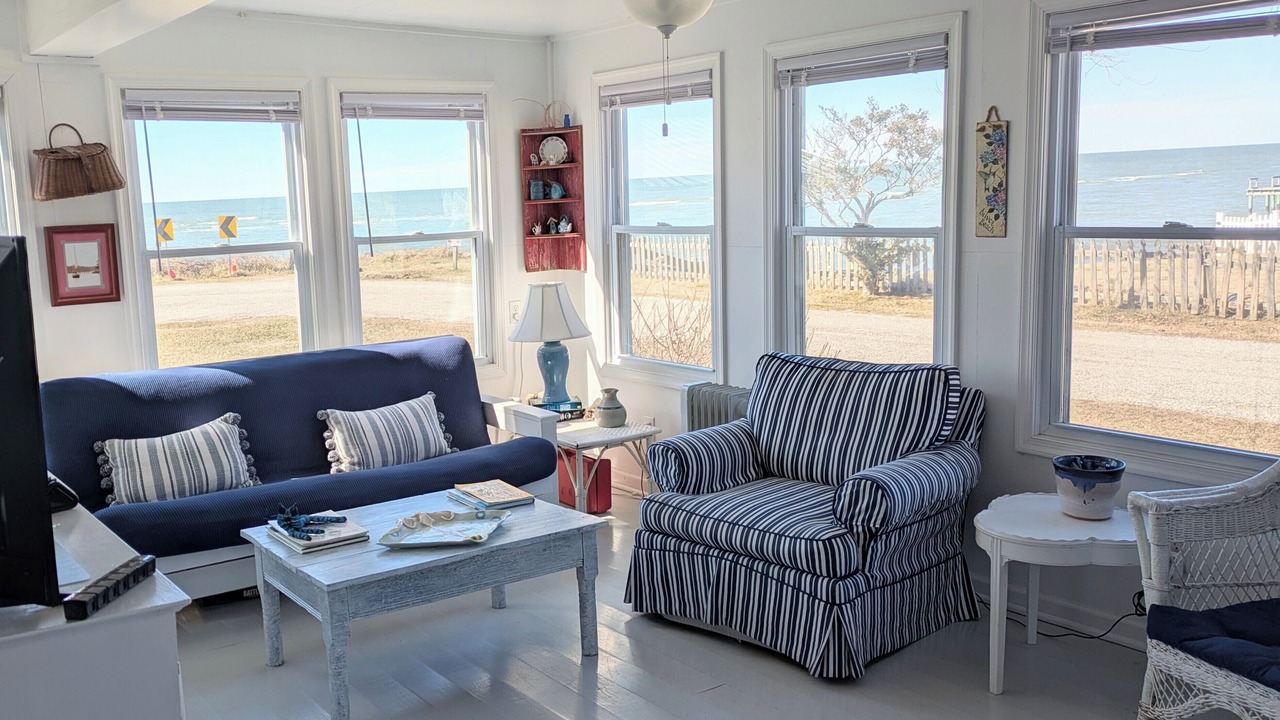 Photo of Livingroom in Silver Beach