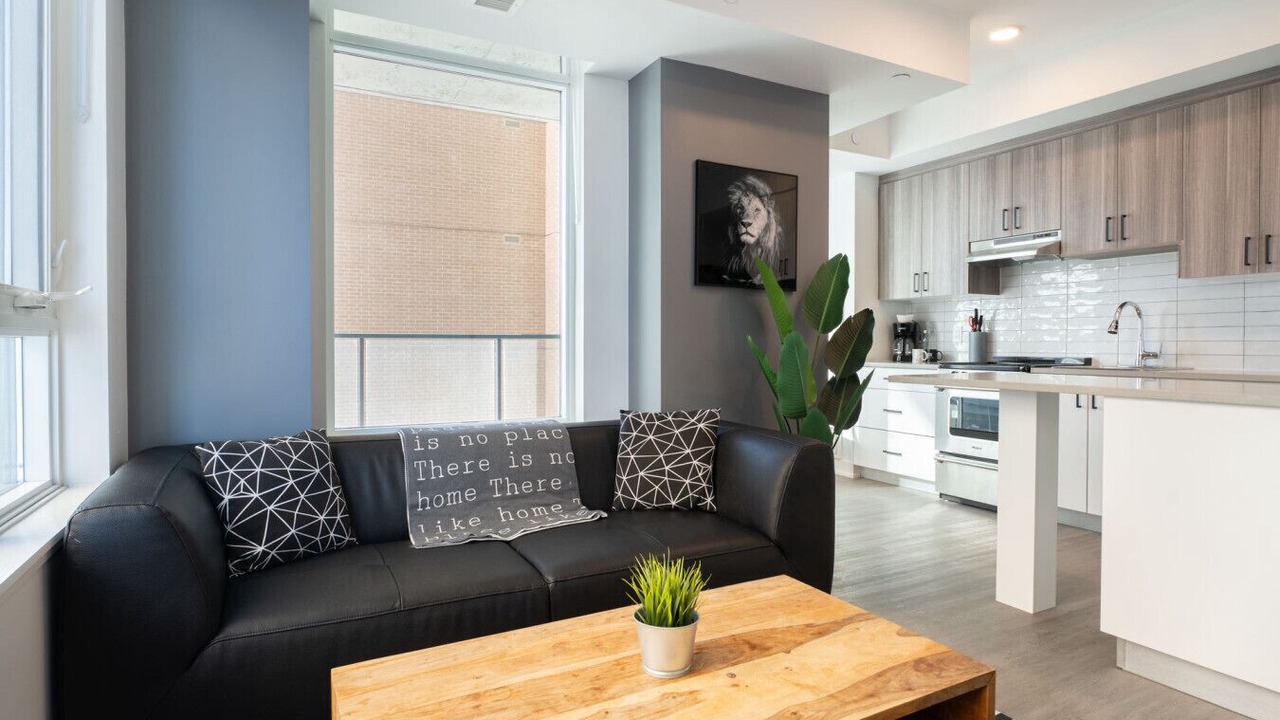 Photo of Livingroom in Centretown West