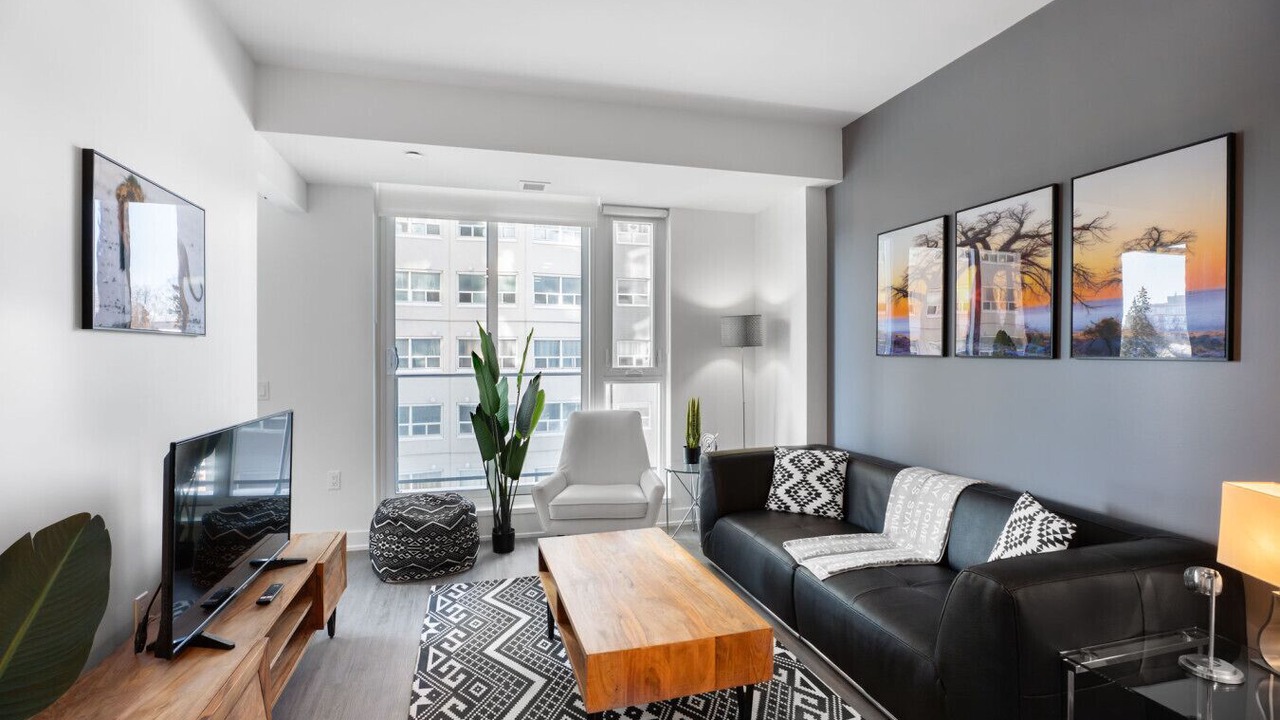 Photo of Livingroom in Centretown West