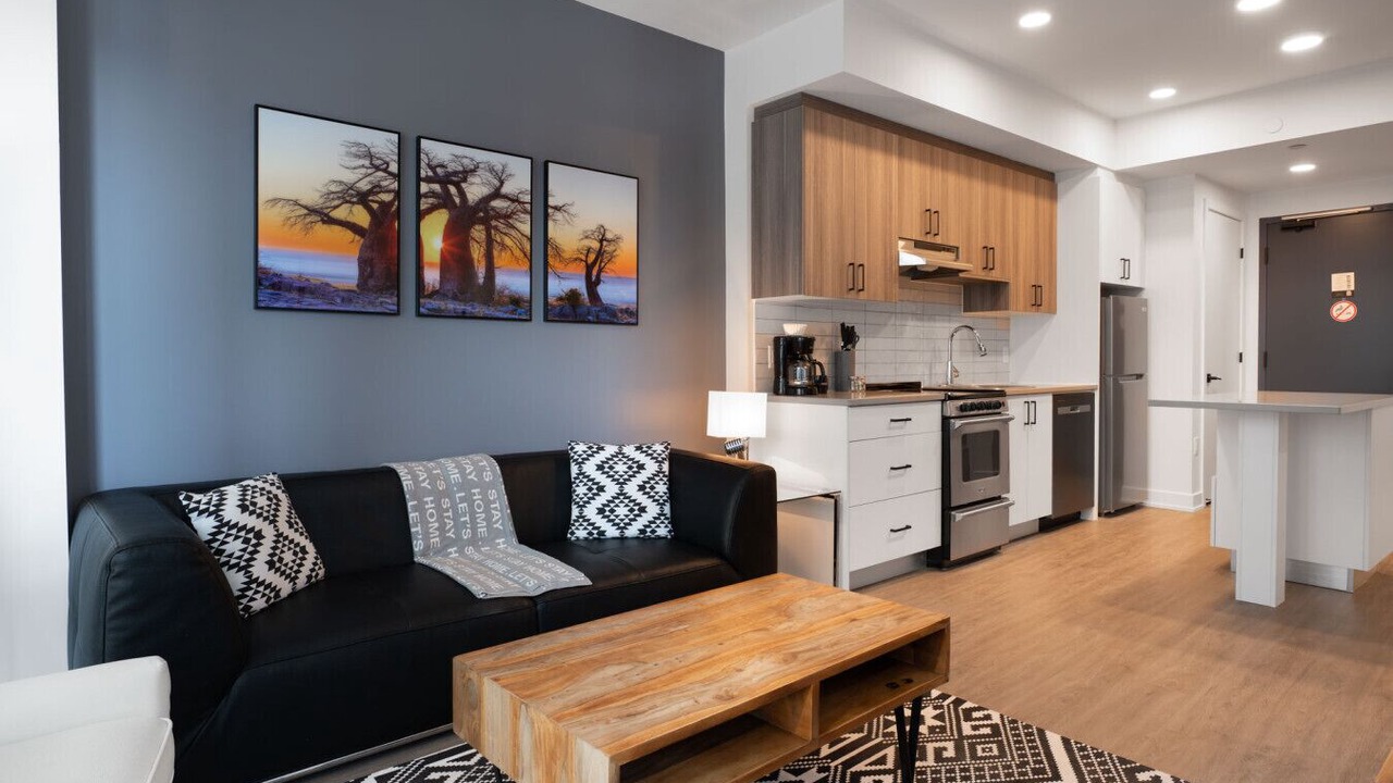 Photo of Livingroom in Centretown West