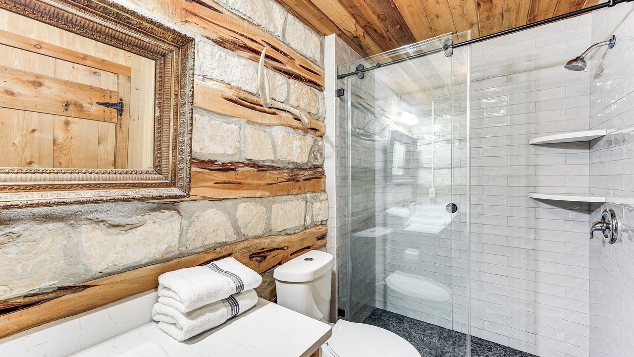 Photo of Bathroom in Tarpley