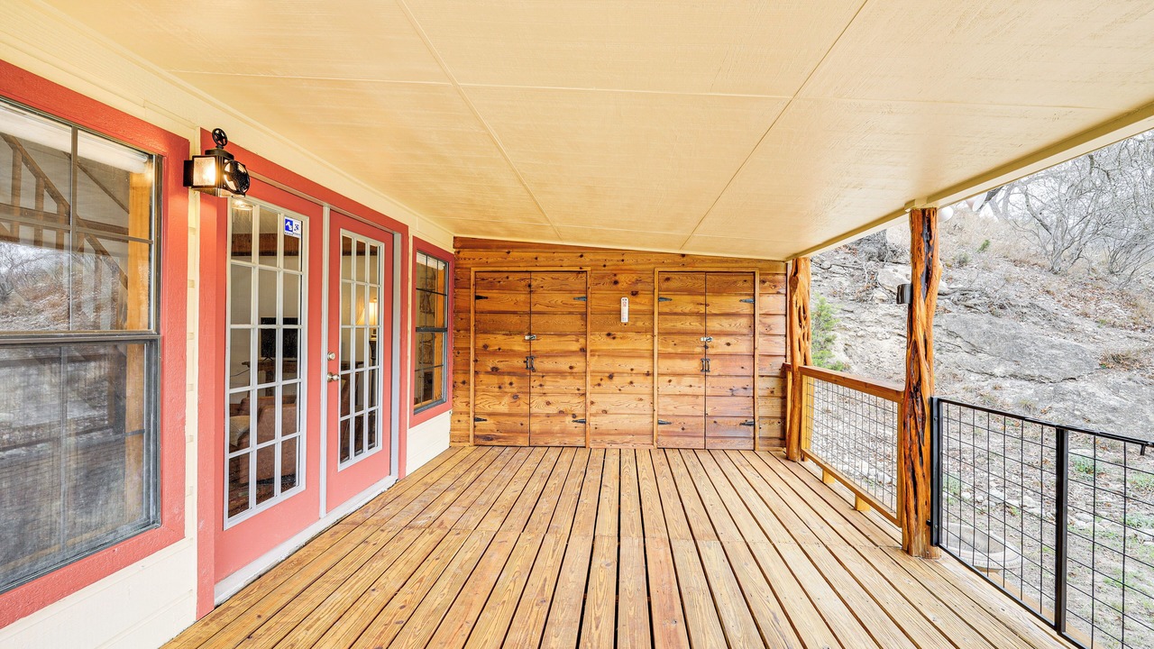 Photo of Patio Balcony in Tarpley