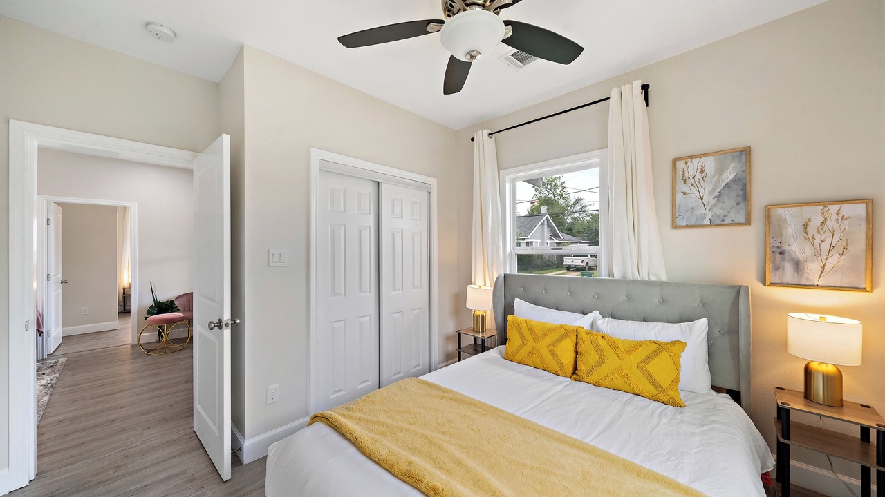 Photo of Bedroom in Greater East End