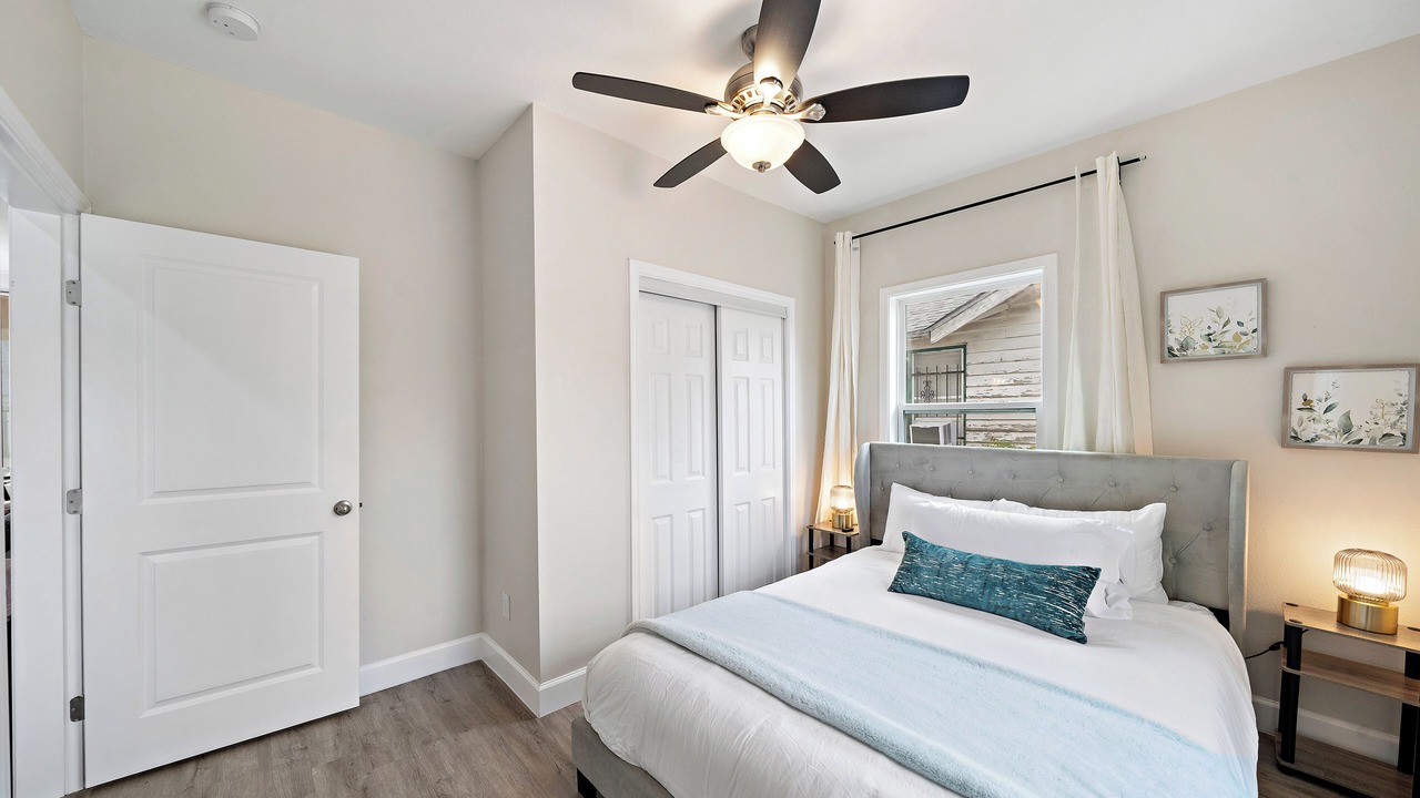 Photo of Bedroom in Greater East End