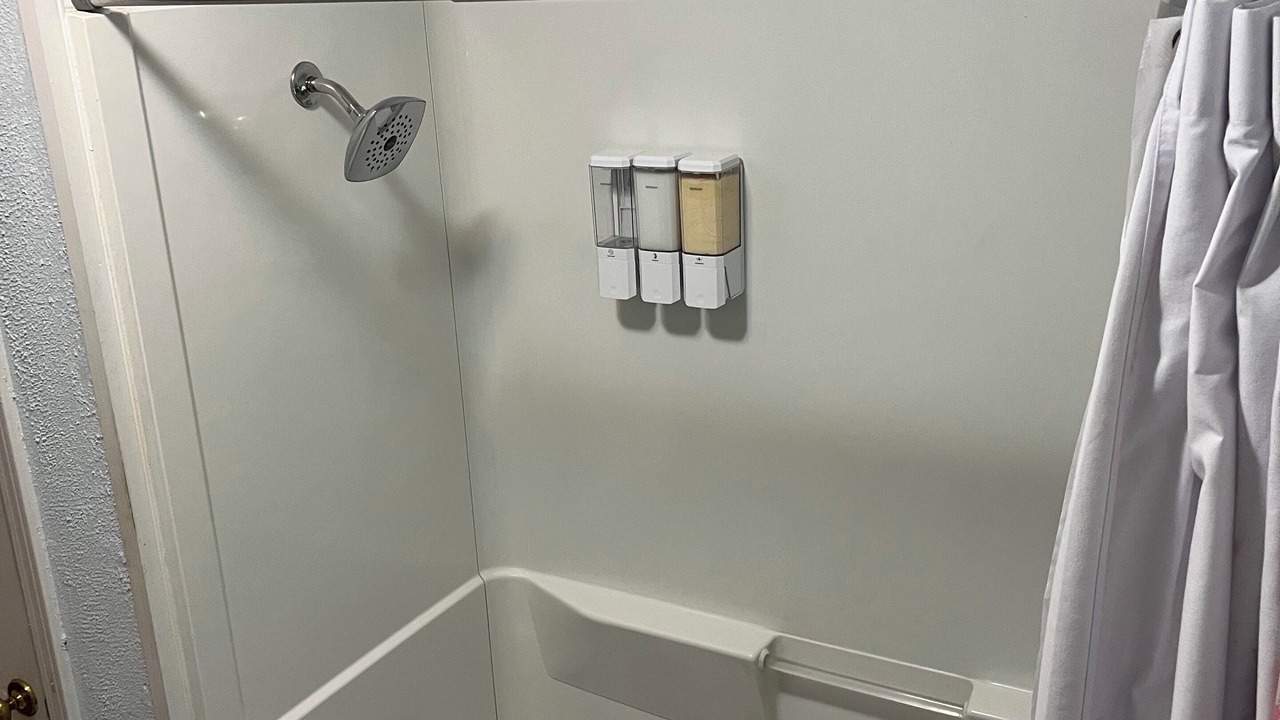 Photo of Bathroom in Centre