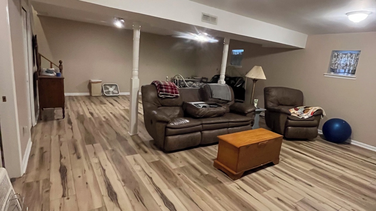 Photo of Others in Centre