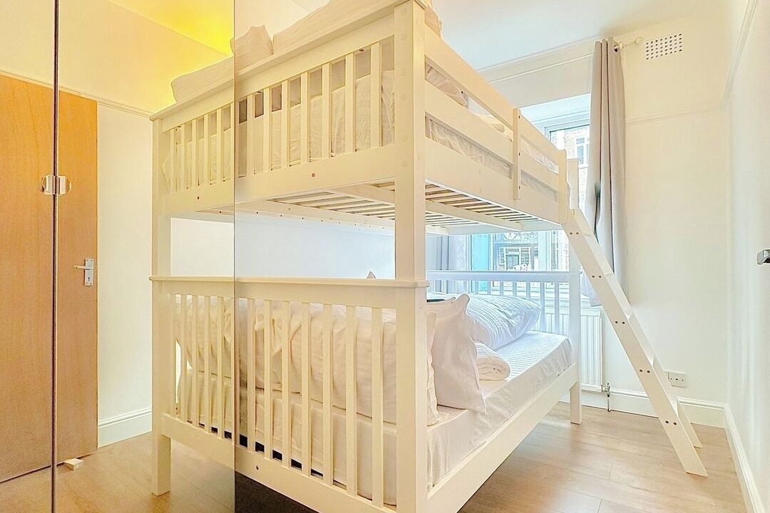 Photo of Bedroom in Frognal and Fitzjohns