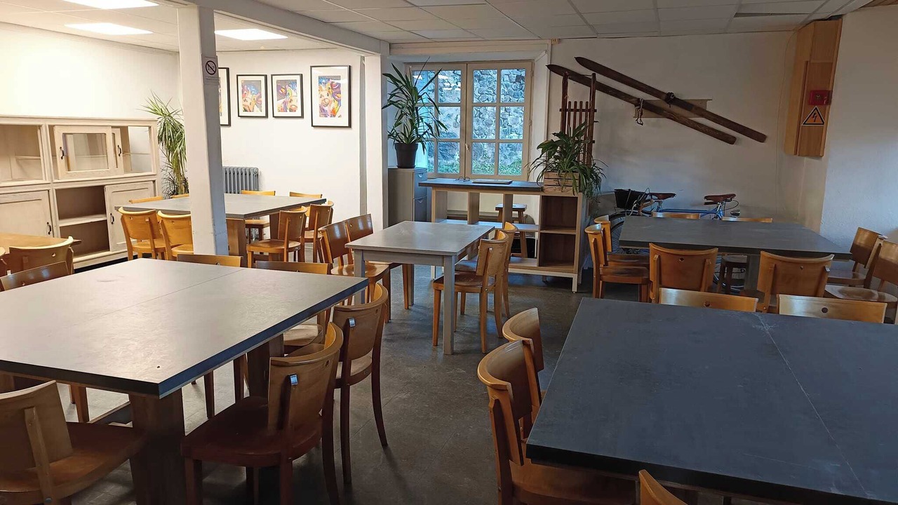 Photo of Others in Dienne