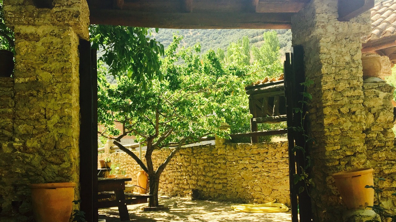 Photo of Patio Balcony in Arbuniel