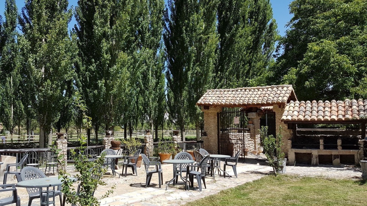 Photo of Outdoor in Arbuniel