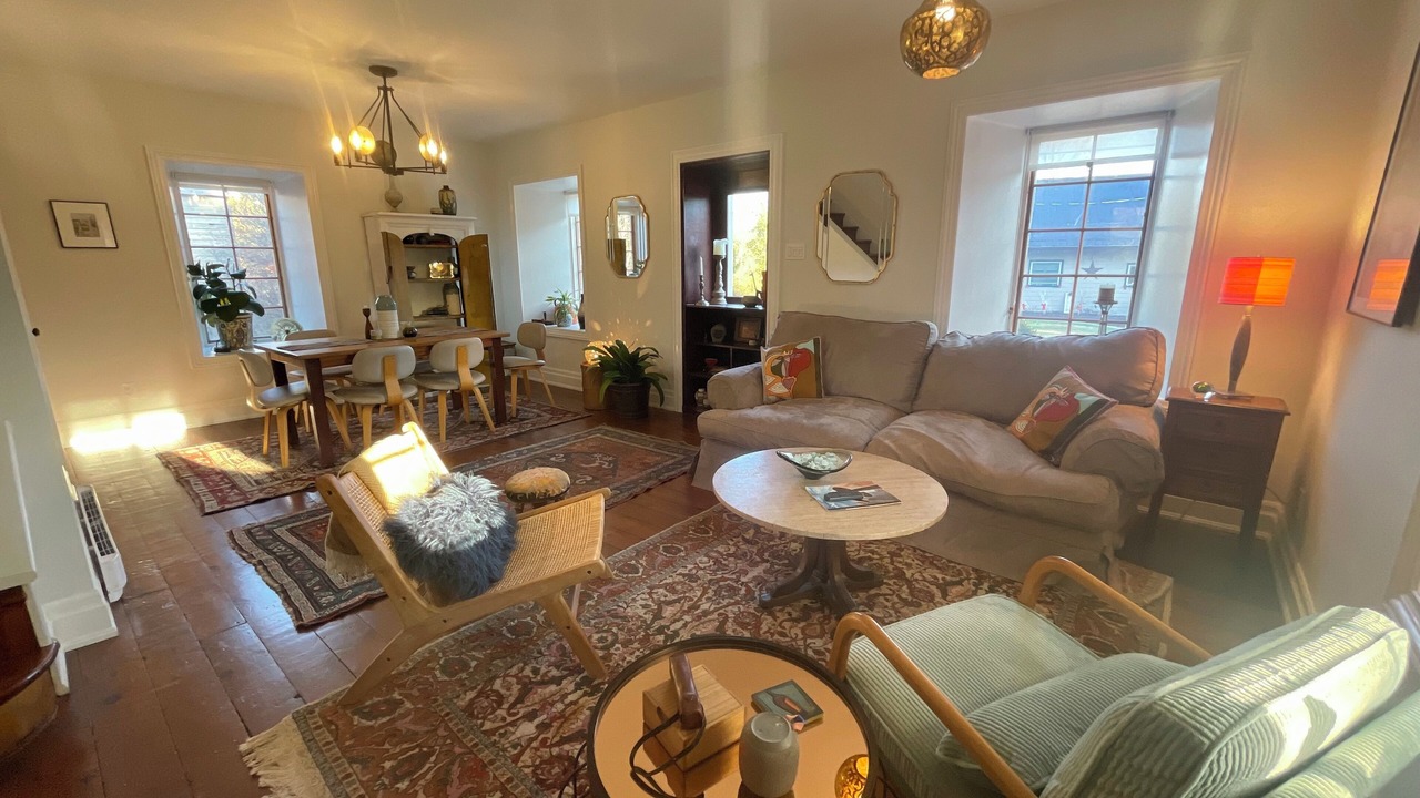 Photo of Livingroom in Newburgh