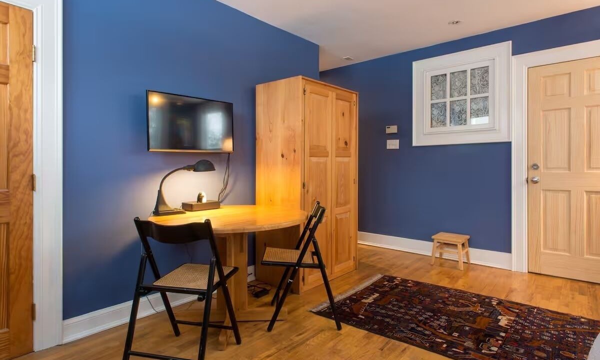 Photo of Others in Inman Square