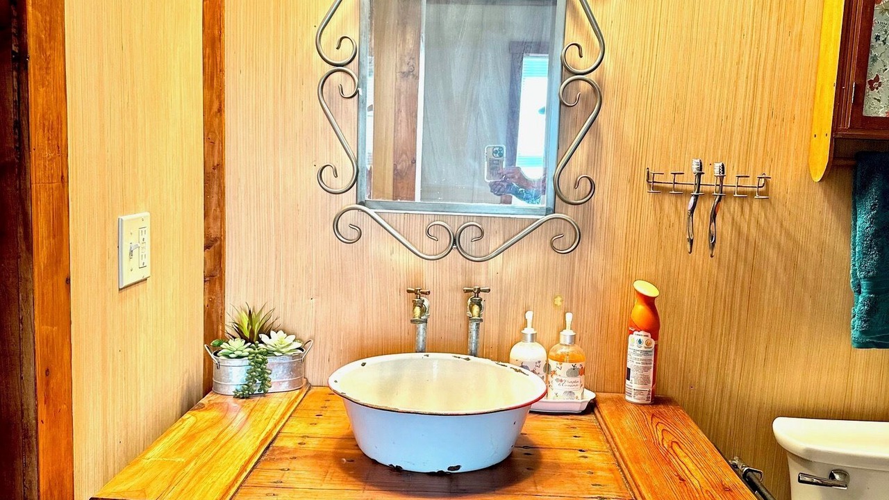 Photo of Bathroom in Llano