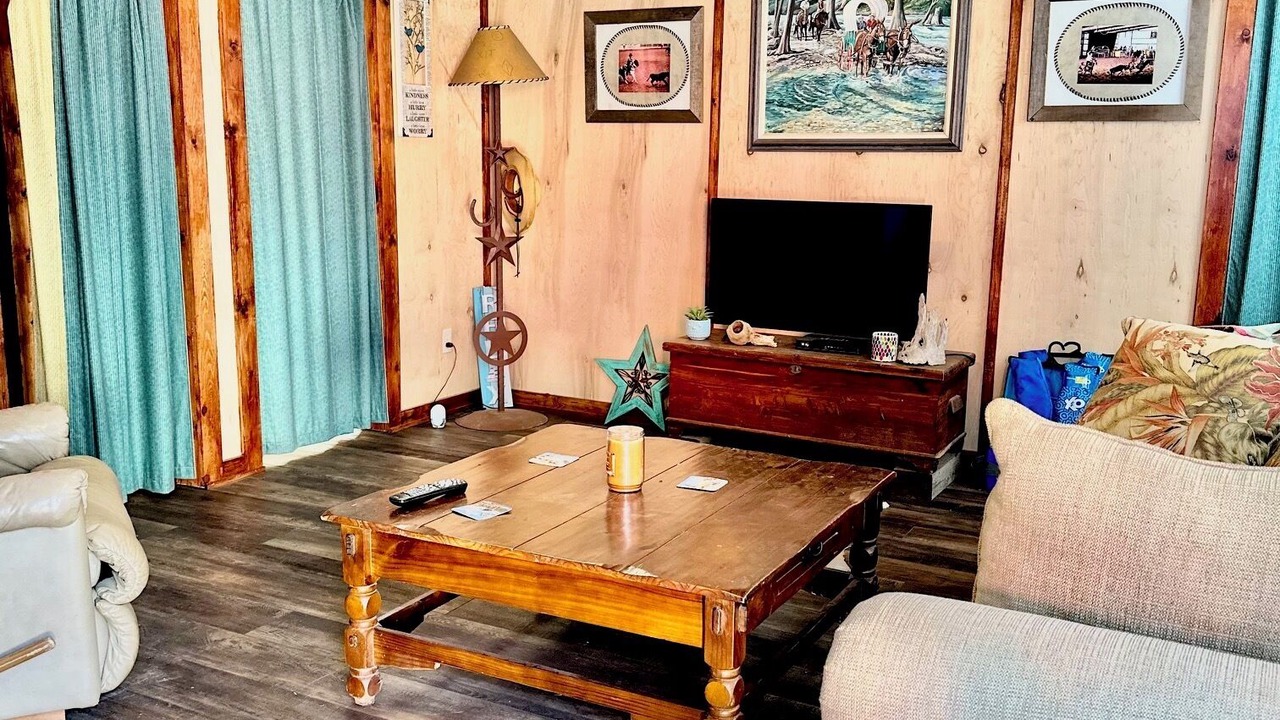 Photo of Livingroom in Llano