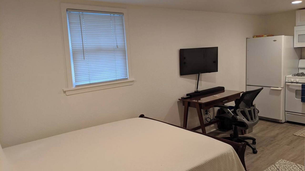 Photo of Bedroom in Santa Rosa