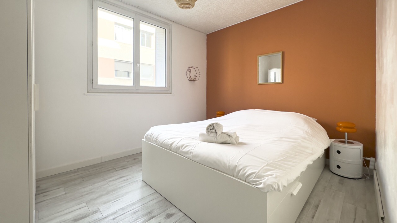 Photo of Bedroom in Secteur 4