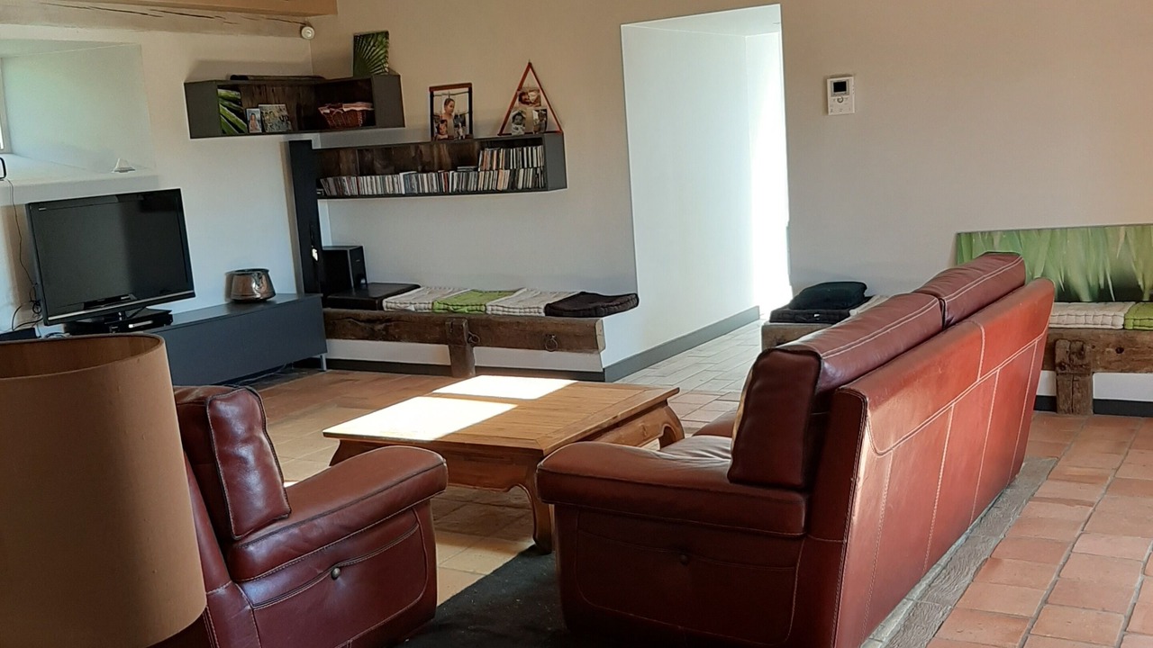 Photo of Livingroom in Fay