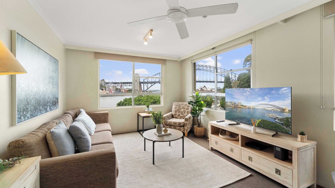 Photo of Livingroom in McMahons Point