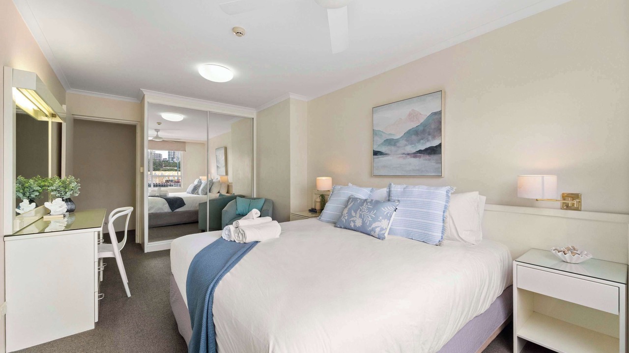 Photo of Others in McMahons Point