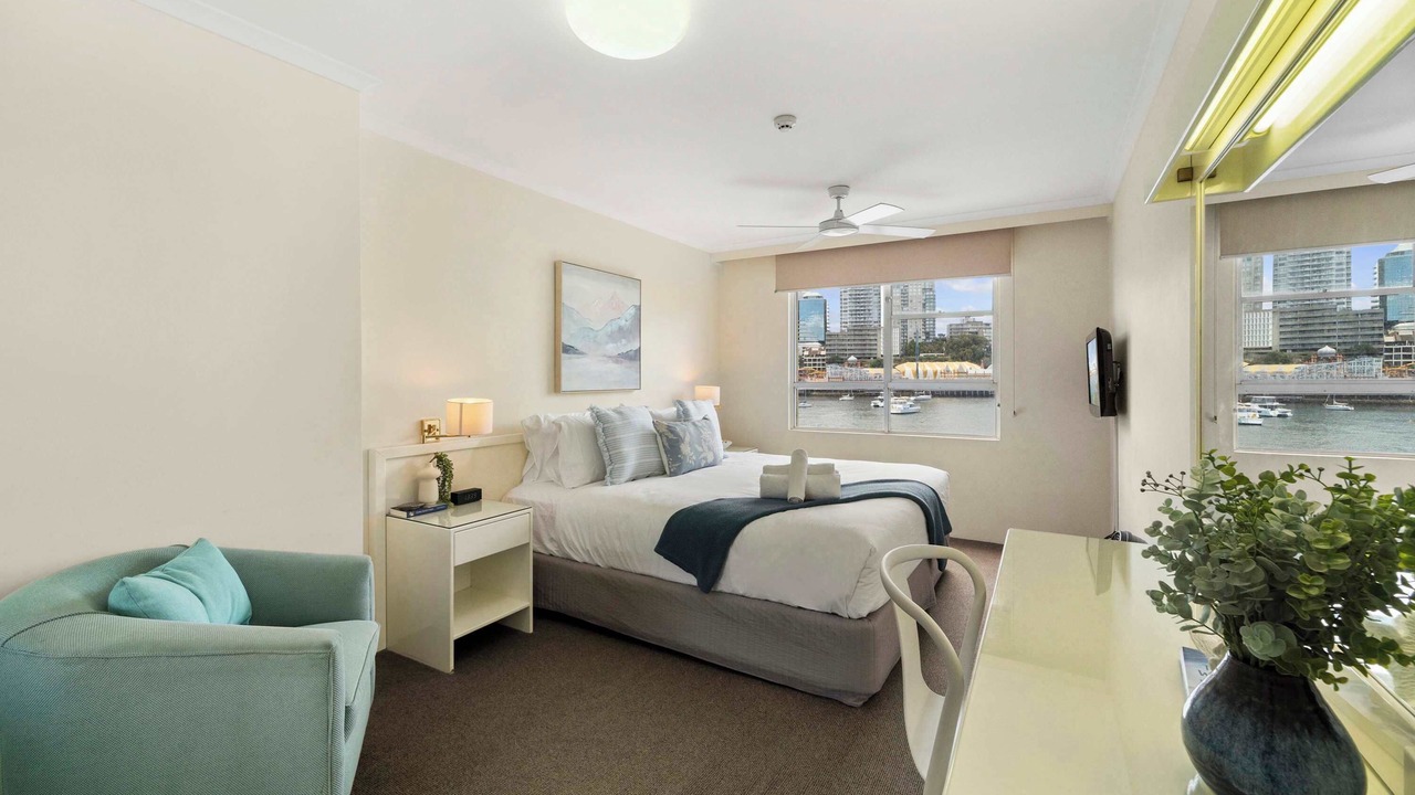 Photo of Others in McMahons Point