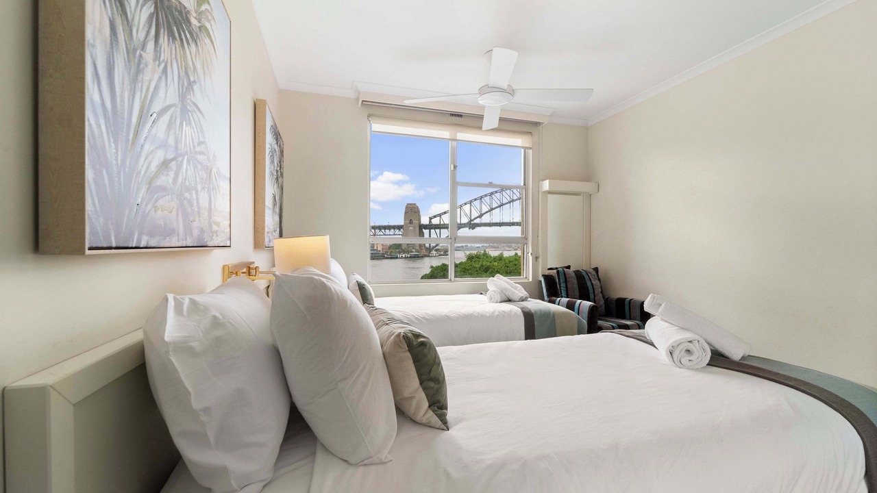 Photo of Others in McMahons Point