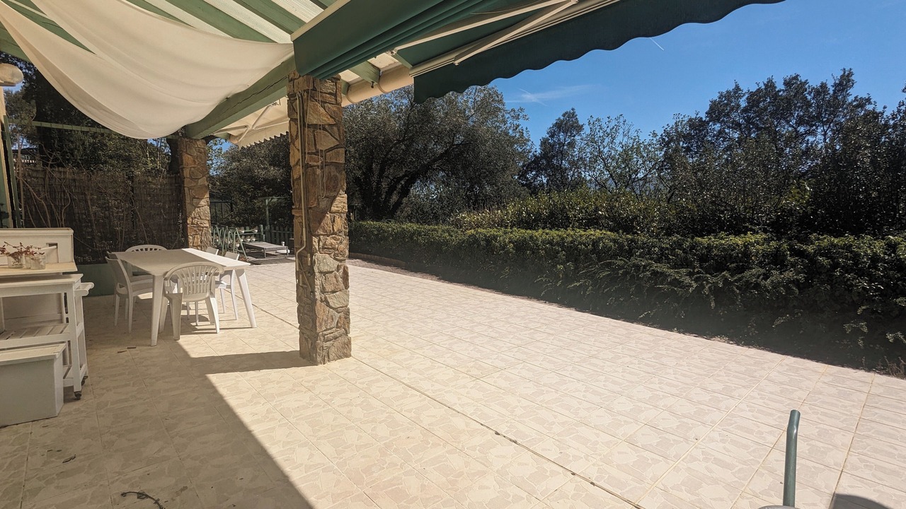 Photo of Outdoor in Oms