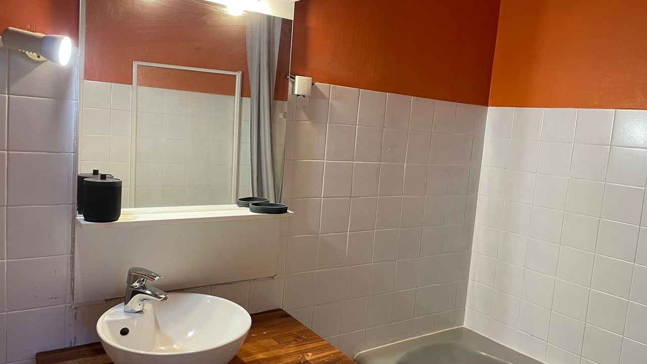 Photo of Bathroom in Oms