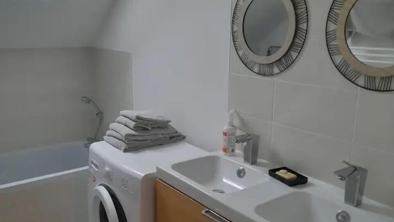 Photo of Bathroom in Orbigny