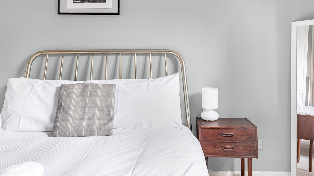 Photo of Bedroom in Elephant and Castle