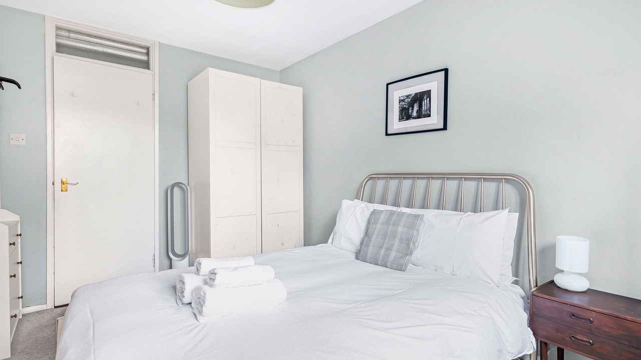 Photo of Bedroom in Elephant and Castle