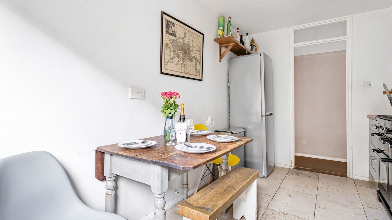 Photo of Others in Elephant and Castle