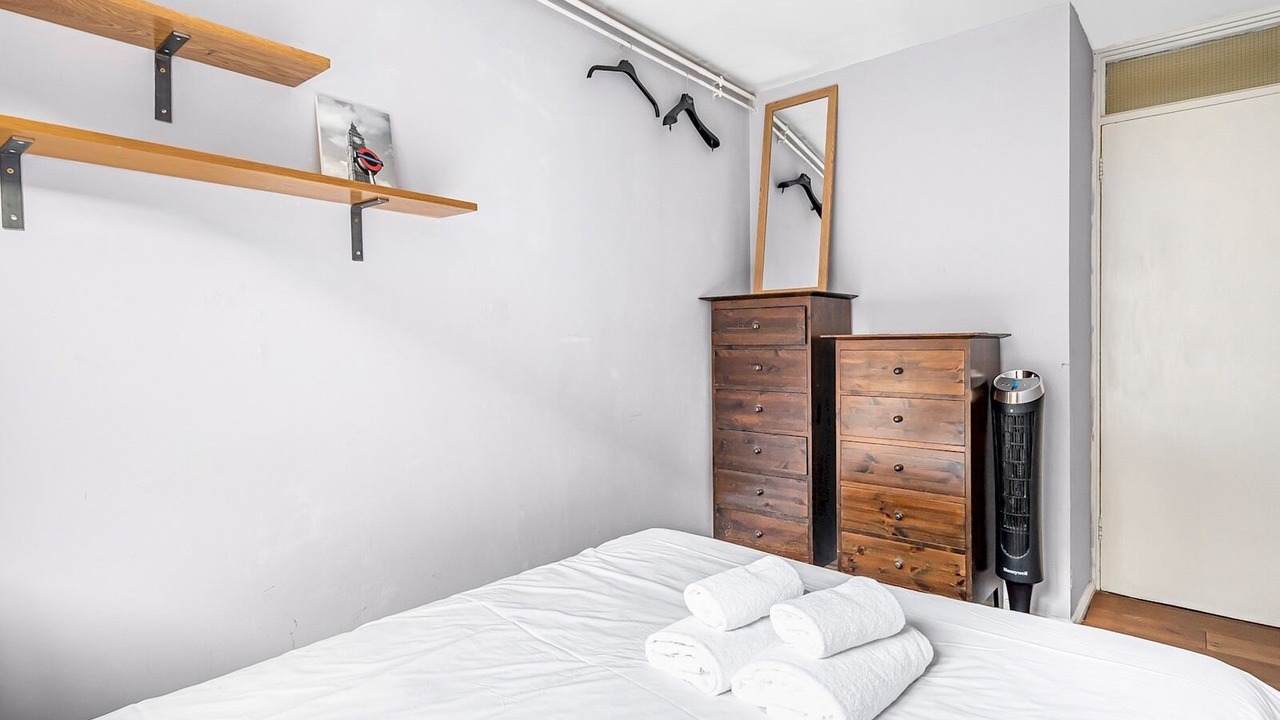 Photo of Bedroom in Elephant and Castle