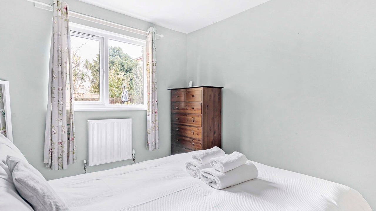 Photo of Bedroom in Elephant and Castle