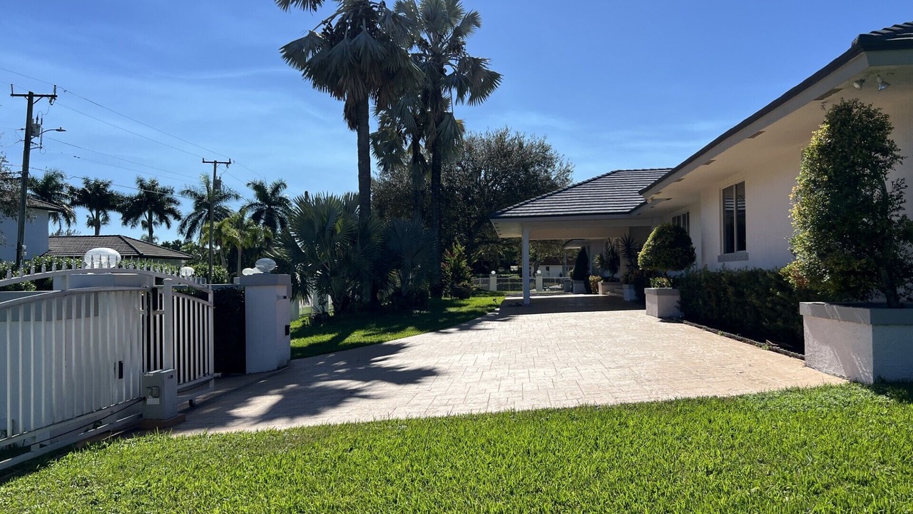 Photo of Outdoor in Davie