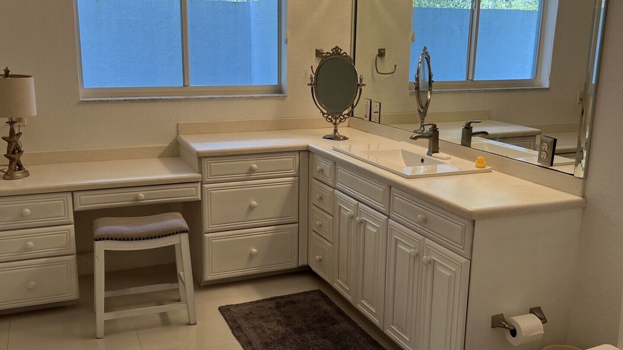 Photo of Bathroom in Davie