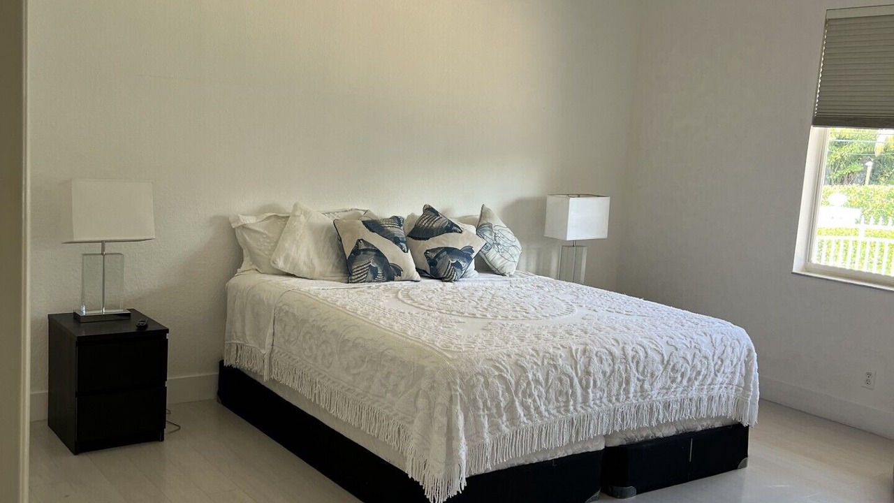 Photo of Bedroom in Davie