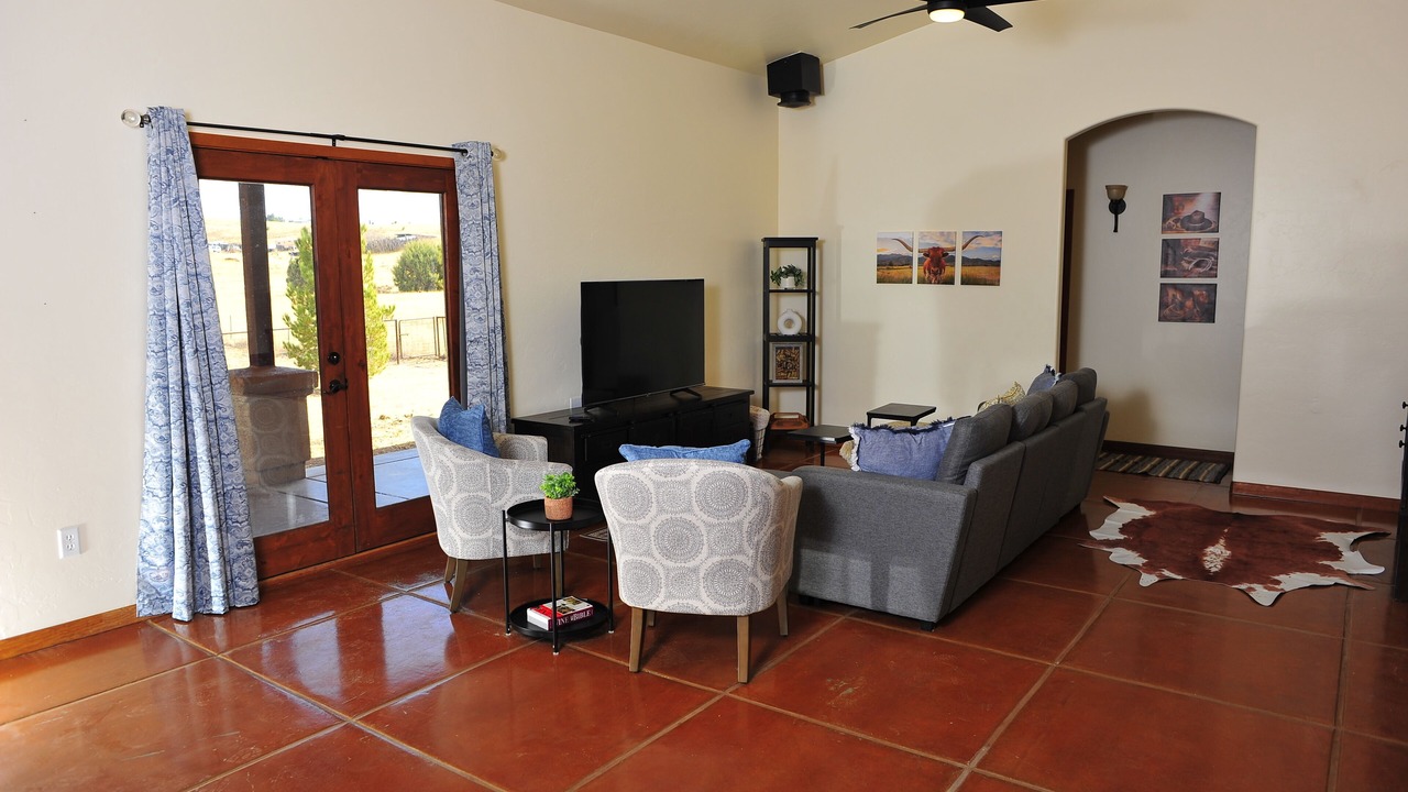 Photo of Livingroom in Sonoita